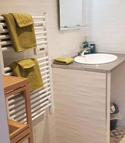 Ubytování v soukromí D'hote Kalango Proche De La Plage-piscine