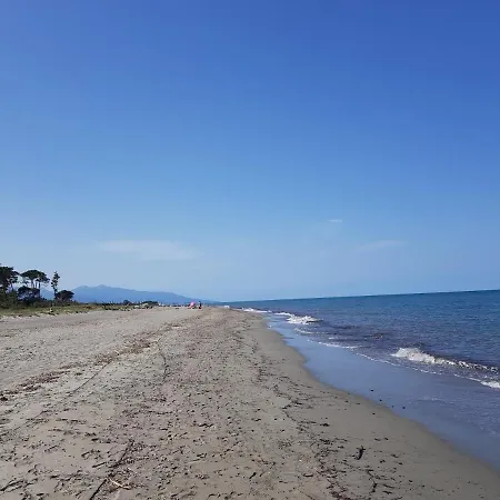 D'hote Kalango Proche De La Plage-piscine Lucciana (Corsica)