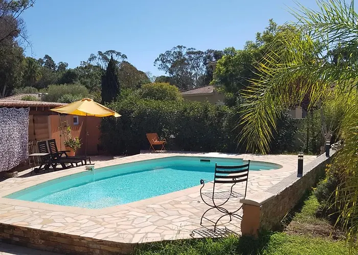 Habitación en casa particular D'hote Kalango Proche De La Plage-piscine Lucciana (Corsica)